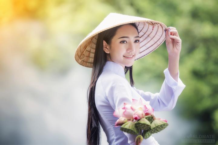 Đọc sách, kiếm tiền: Hotspot Matrix và tương lai của Vlogger sách
