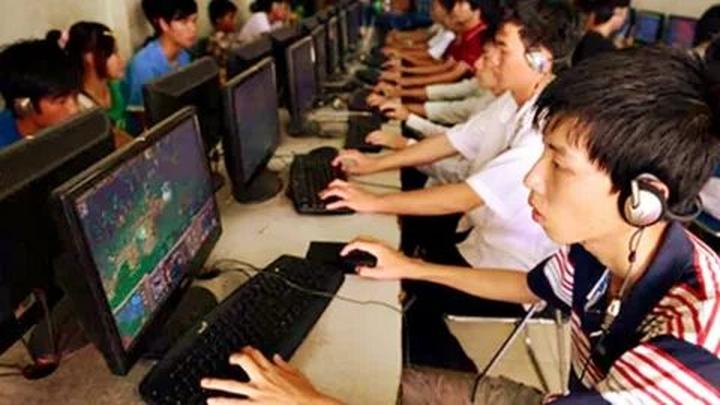 Nội dung: Trong một bóng mát trong mùa hè nóng bỏng, một cột mốc trong lịch sử nhạc