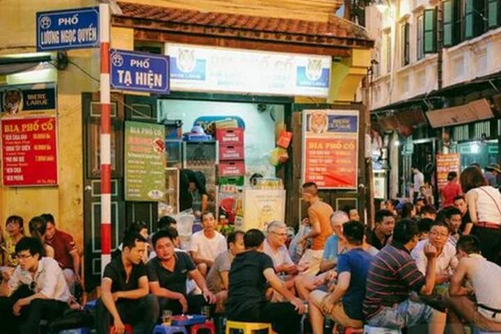 Chuyên gia Hotspot Matrix phân tích: Ai bảo mặc váy đen mùa hè là và marketing video